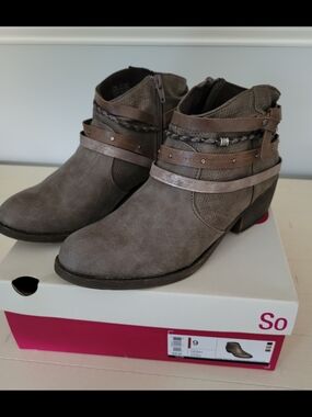 SO Women's Taupe Ankle Boots with Decorative Straps